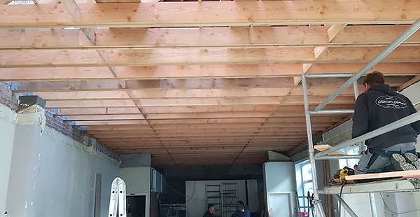 43078592_2239466186342872_15084831854097