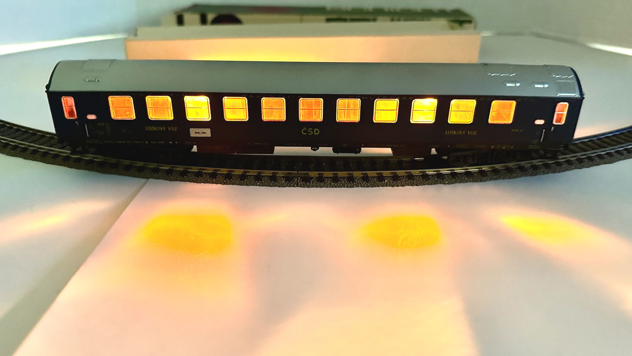 Schicht 426/60 -4ax CSD sleeper wagen, lights, KKK, excellent, boxed