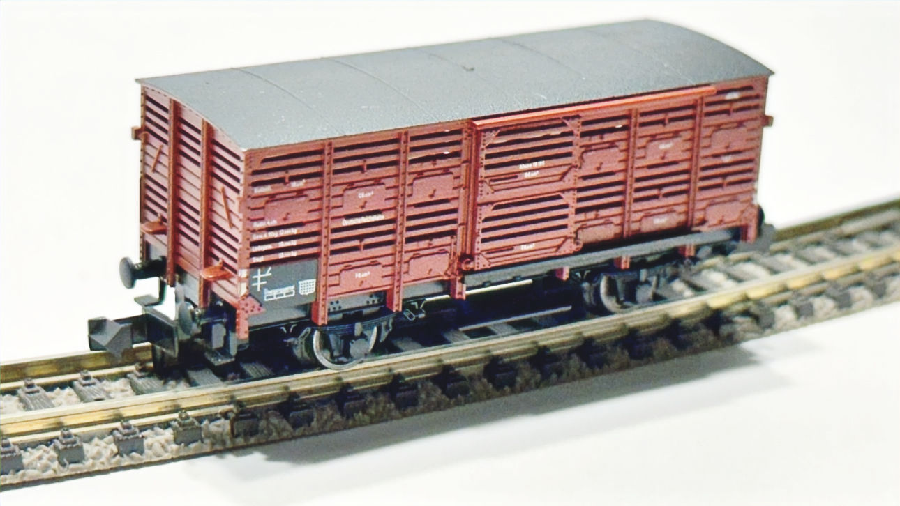 Fleischmann 8354 - livestock freight w/ sliding doors, excellent, boxed