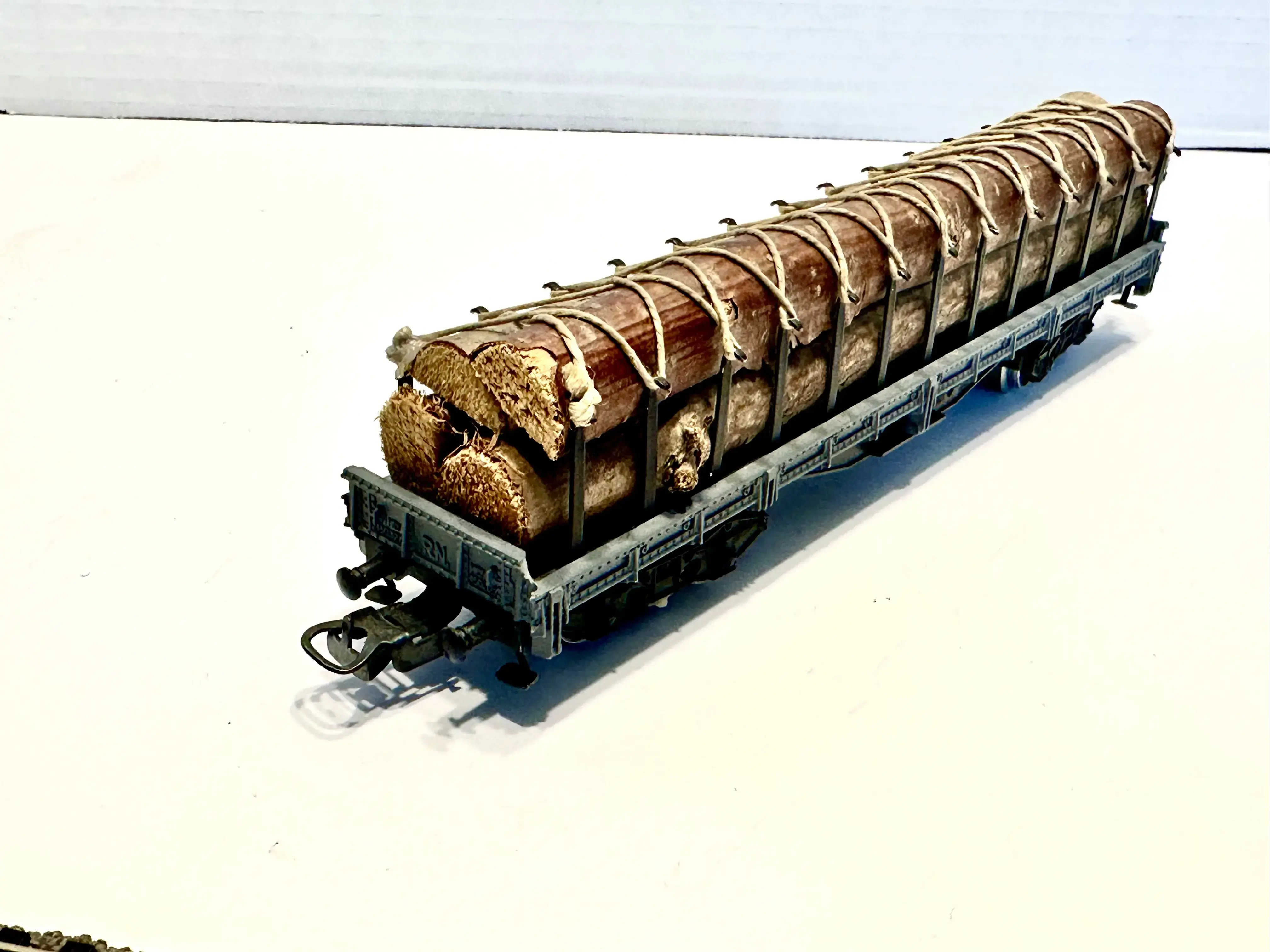 Electrotren 1659 - 4ax DB freight wagen w/ wood logs, excellent
