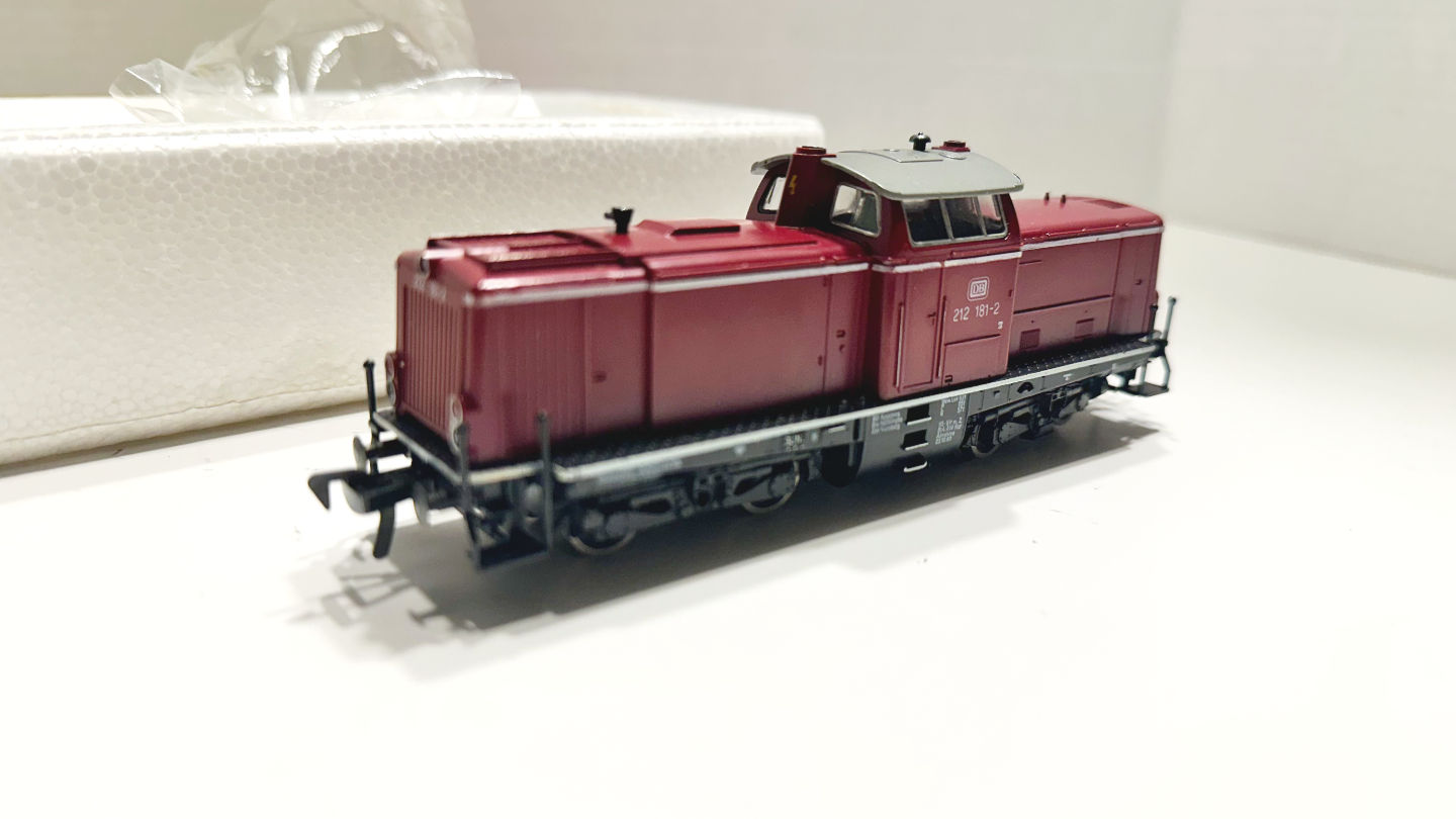Fleischmann 4230 - Diesel locomotive BR212, excellent, boxed