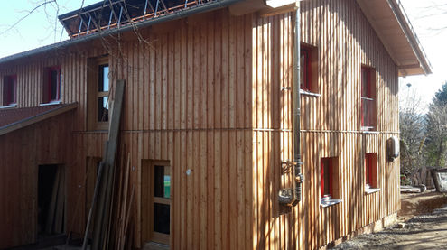 Holzhaus, Strohhaus, Strohbau, Fassade, Lärche, Vertikal