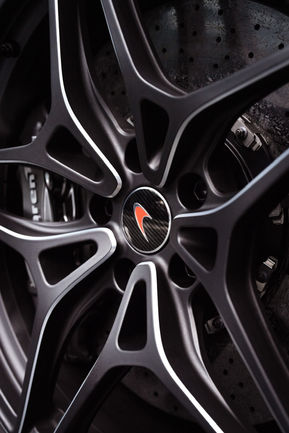 McLaren 720S Performance