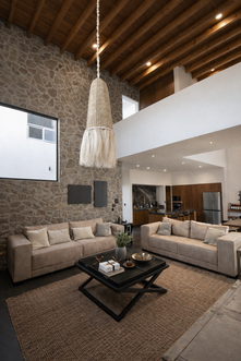 Proyecto arquitectónico residencial contemporáneo diseñado por Entropía Studio, enfocado en arquitectura, construcción y desarrollo arquitectónico en México.