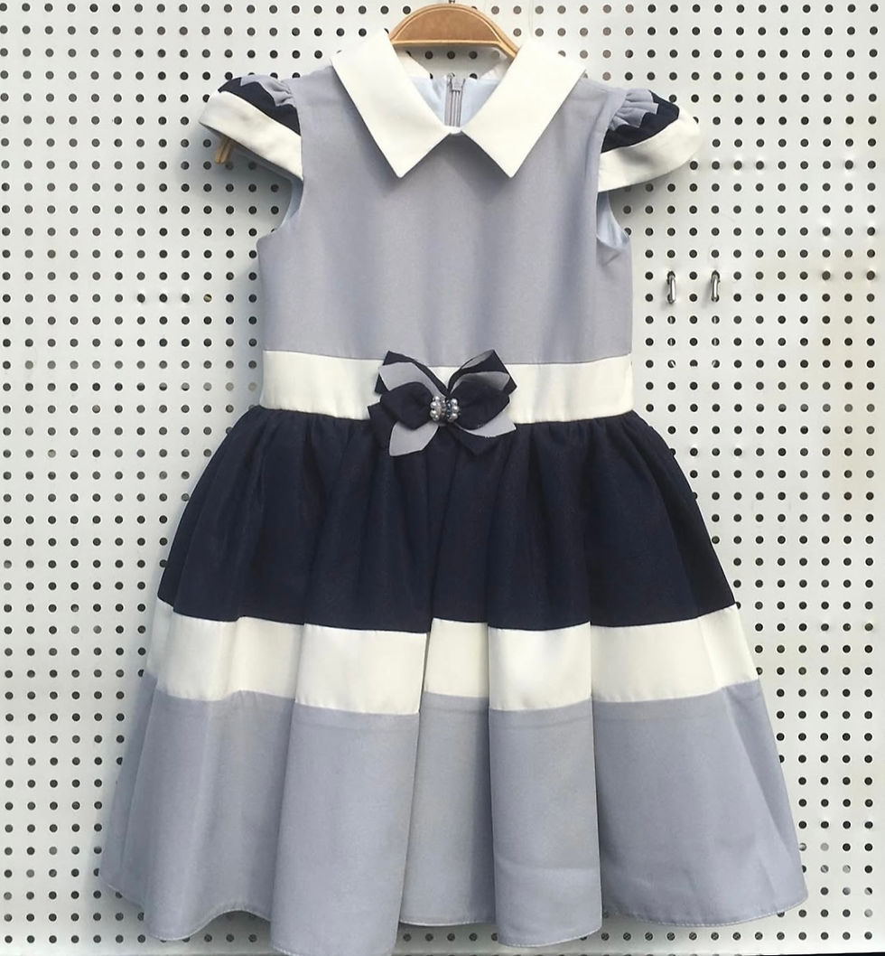 Thumbnail: Special Occasions Girls Ceremony Dress Gown : BEGGI 