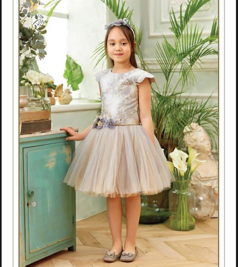 Thumbnail: Special Occasions Girls Ceremonial Dress Gown : BEGGI 