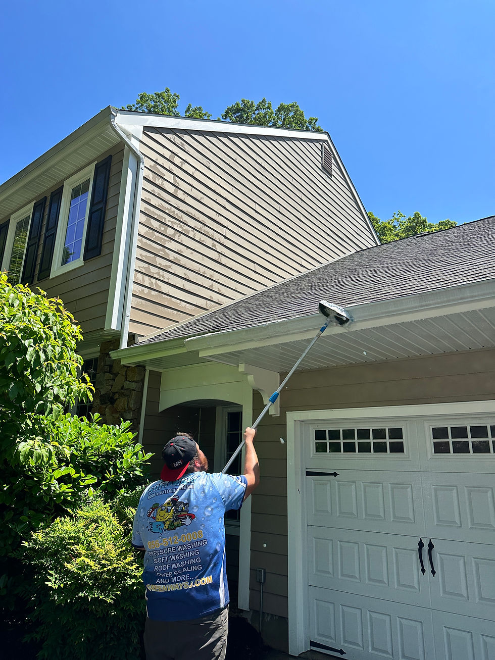 House wash scrubbing gutters Cherry Hill NJ