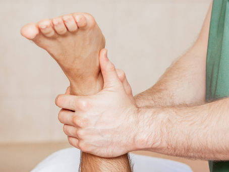 5 common conditions a foot and ankle doctor near you can treat