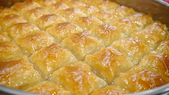 hazir-yufkadan-baklava