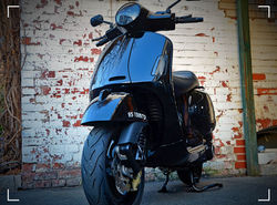 Vespa GTS300 Nero Speciale
