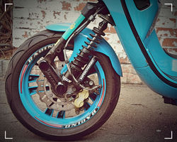 Vespa GTS300 Martini Racing