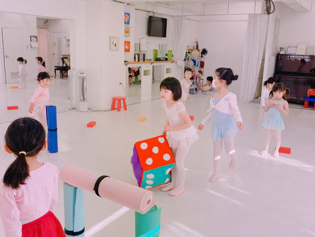 日曜日は10時半から　初等科クラス💕3歳より体験可能