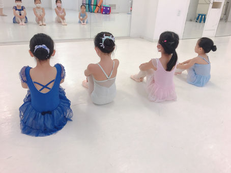 3歳からの初等科で美姿勢のお嬢様に^_^