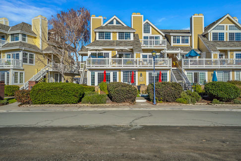 222 e 2nd st-3.jpg