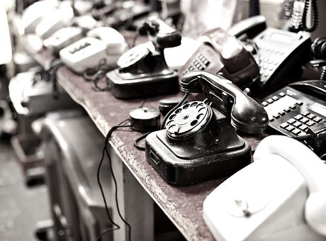 Old%20telephones%20in%20a%20row_edited.jpg