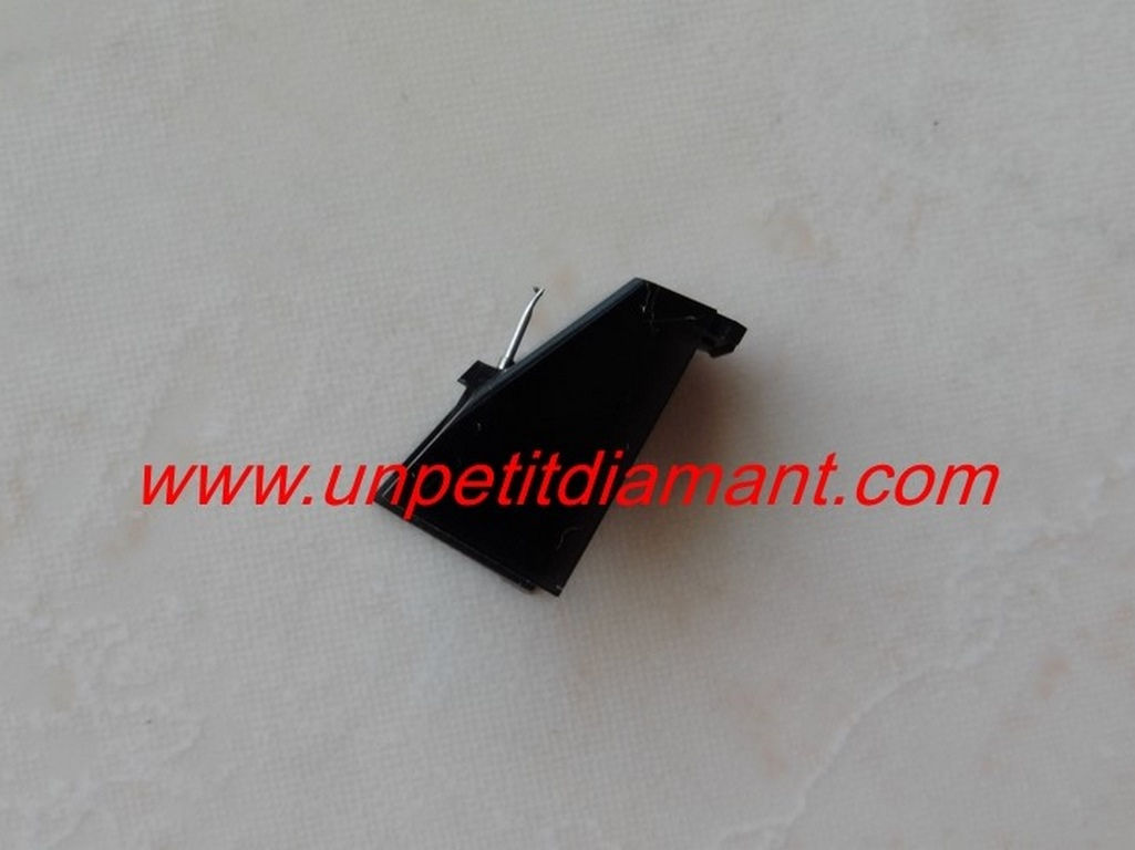 5241.7 CEC CHUO DENKI CN 111 IM  Aguja de repuesto para tocadiscos antiguos