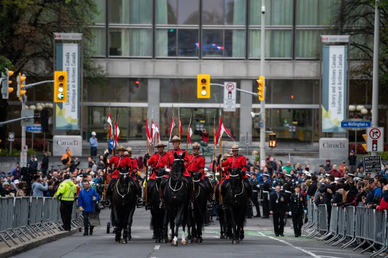 queen-cda-ottawa-20220919.webp