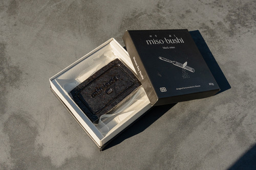 みそぶし 黒 ギフトボックスあり (miso-bushi black with a gift box
