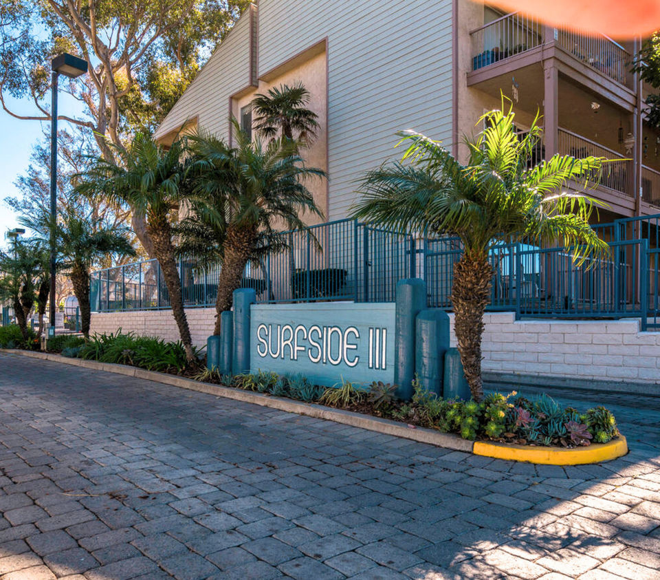 HOA community maintenance