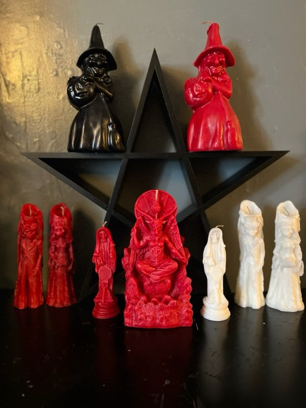 Thumbnail: Black Pentacle Shelf