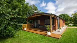 Nanpusker Lakeside Lodge