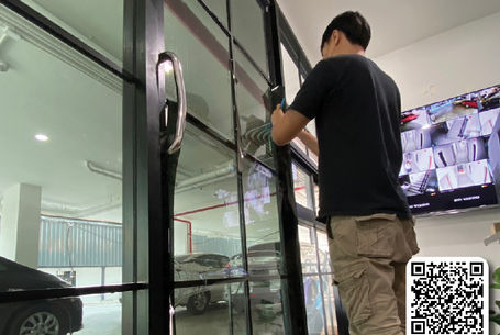 ผลงานติดฟิล์มกันความร้อนอาคาร บ้าน คอนโด Megafilm-14.jpg