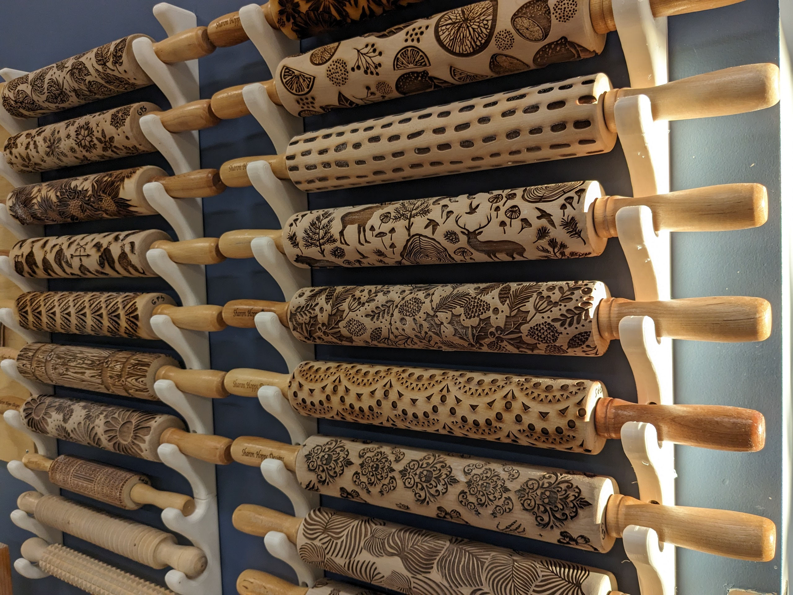 Rolling Pin Display Rack for 13 pins