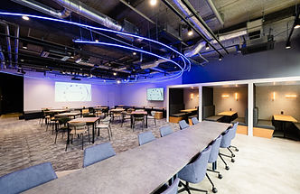 tech hub yokohama会場.jpg