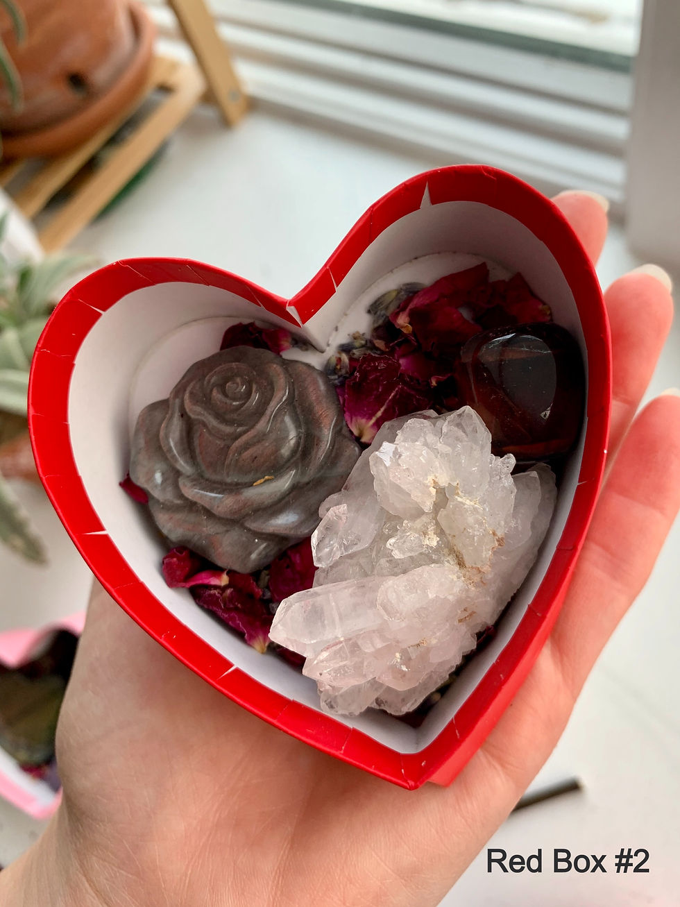 Thumbnail: Crystal Valentine's Day Boxes