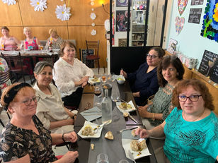 REPAS DE FIN D'ANNEE DES ELEVES DE PILAR PRADALES