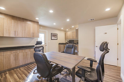 Remolded office space by Streamline Interior Design