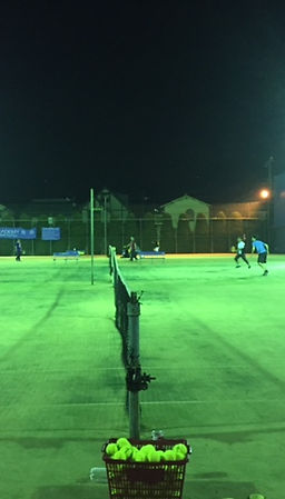 テニスサークル