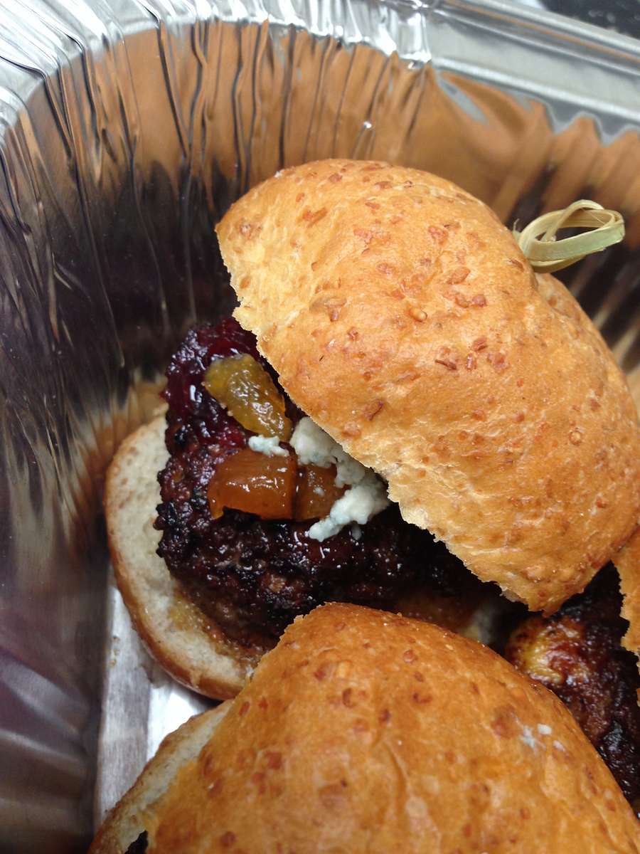 Luncheon Entrees and Daily Specials