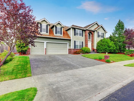 Why More Homeowners Prefer Concrete Driveways Melbourne Over Traditional Surfaces