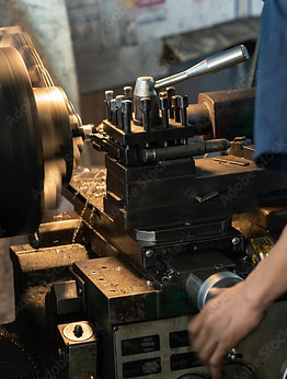 Lathe Machine Vishal Eng Works Saki Naka.jpeg