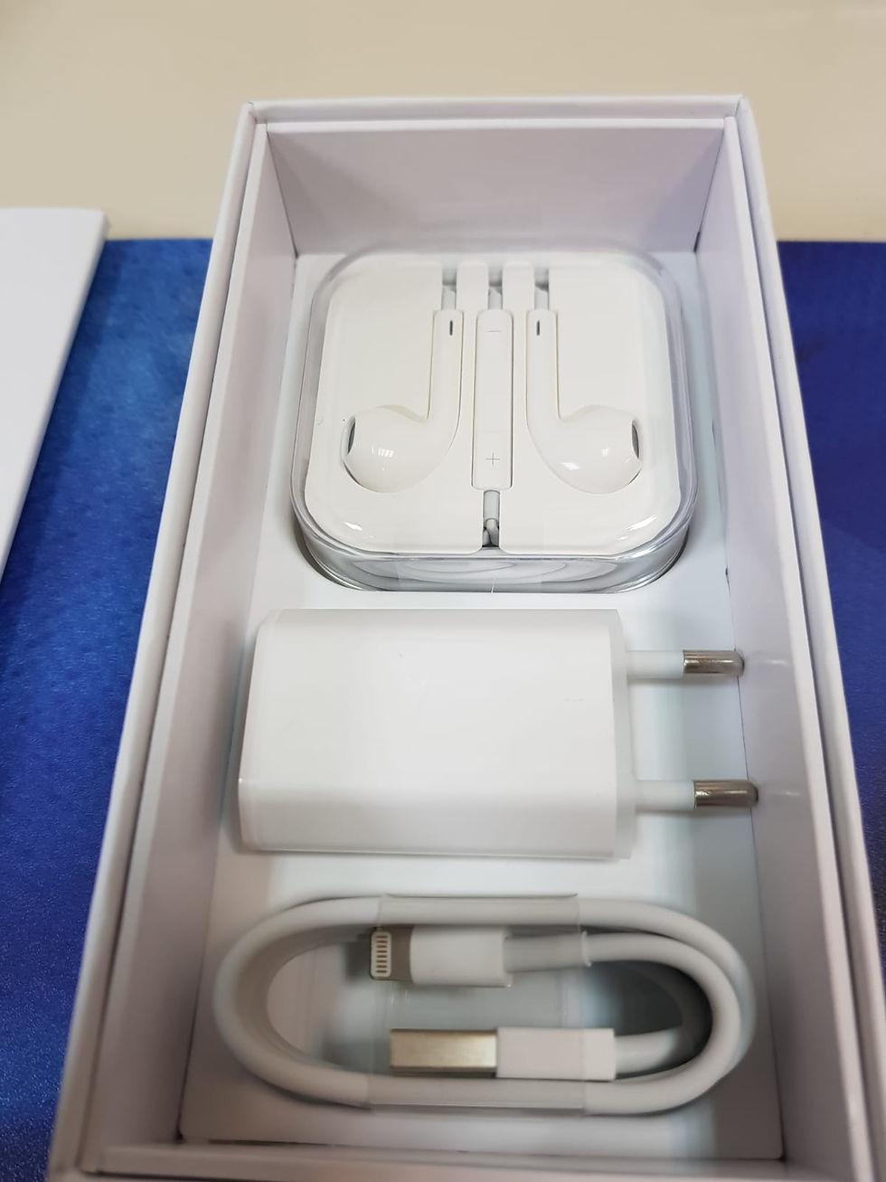 Miniatura: Apple iPhone 6 64Gb