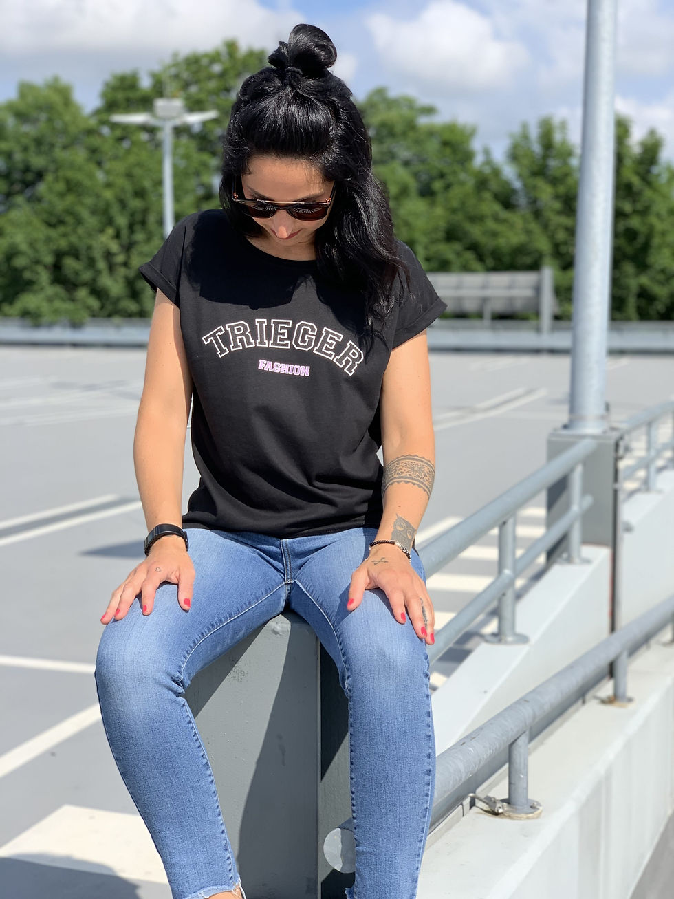 Miniaturbild: Shirt Women College // schwarz