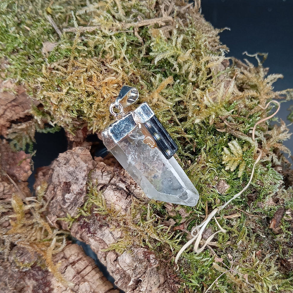 Cristal de roche, Tourmaline