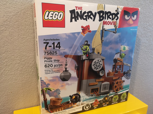 LEGO Angry Birds 75825 Piggy Pirate Ship (2016) Retired Set