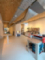 van achter naar voren bij Nathworkshops met kleiwals en draaitafel