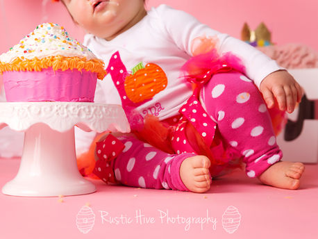 The stages of a Cake Smash | Danbury Child Photographer