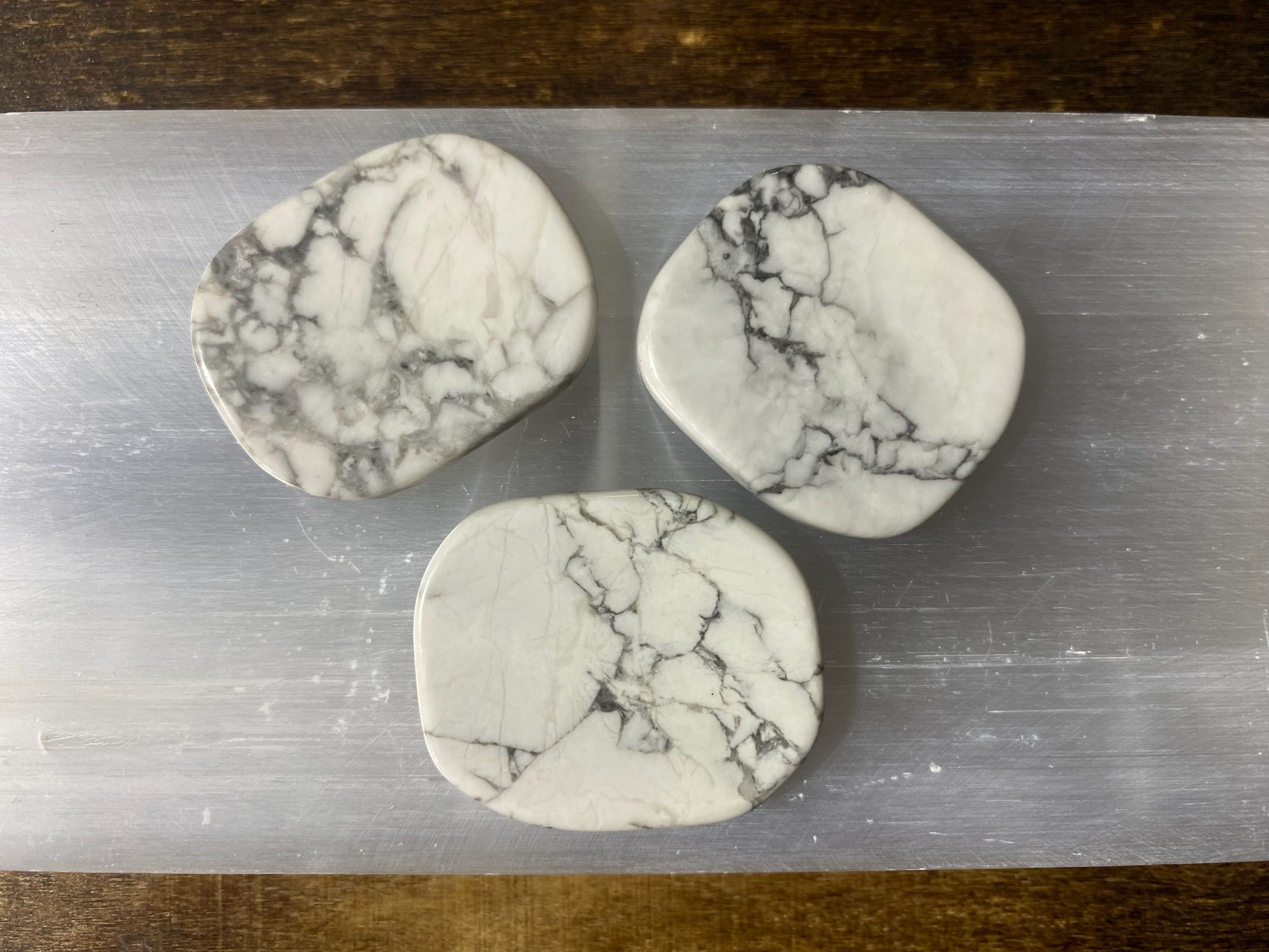 Howlite - Worry Stone