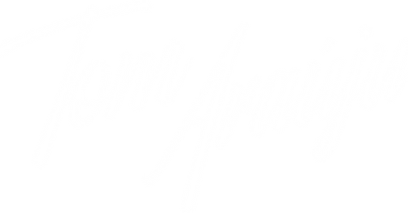 TOM ARAÚJU - LOGO.png