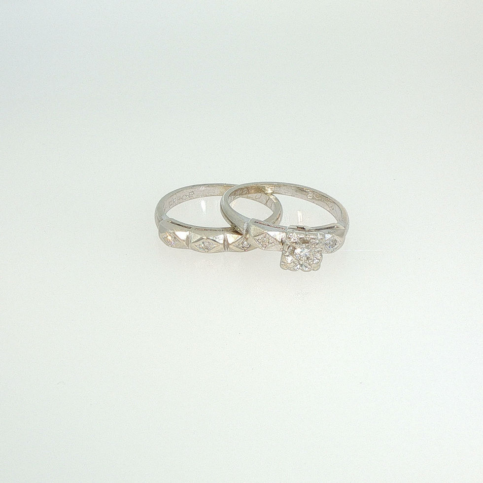Thumbnail: Diamond Engagement Ring Set in White Gold