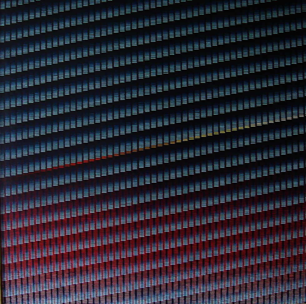 Tv blue w oknach Manhattanu