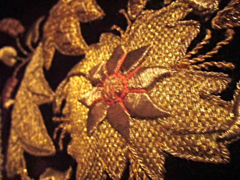 Miniatura: Saya y fajín Bordados en Oro