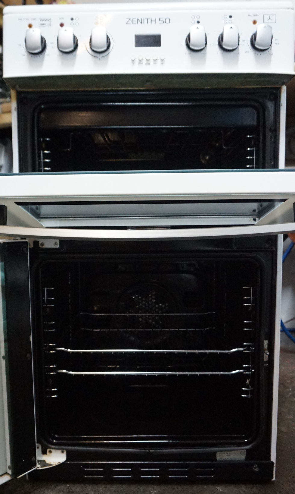 Thumbnail: Zenith ZE5HVW 50cm Electric  Cooker  - White