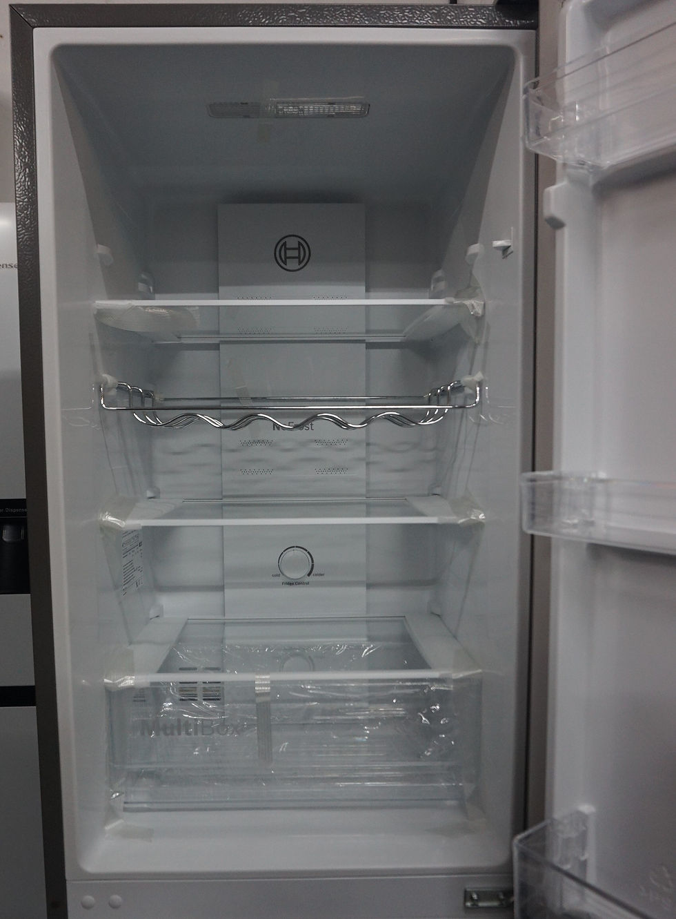Thumbnail: BOSCH KGN27NLEAG 50/50 171LFridge 84LFreezer Frost-free