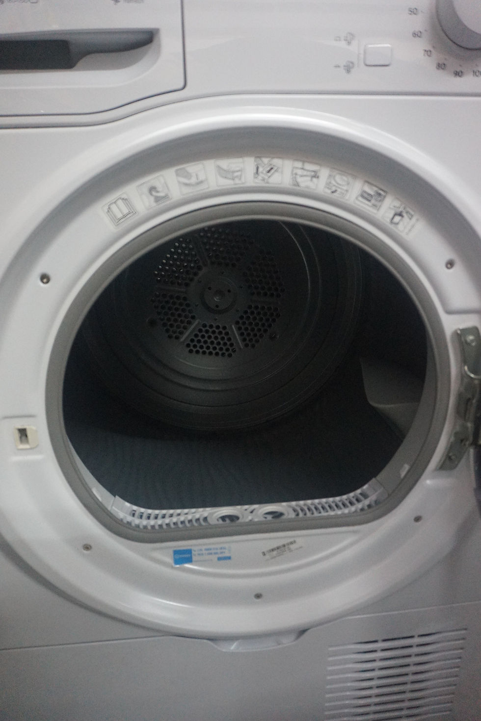Thumbnail: INDESIT I2D81WUK 8kg Freestanding Condenser Tumble Dryer - White