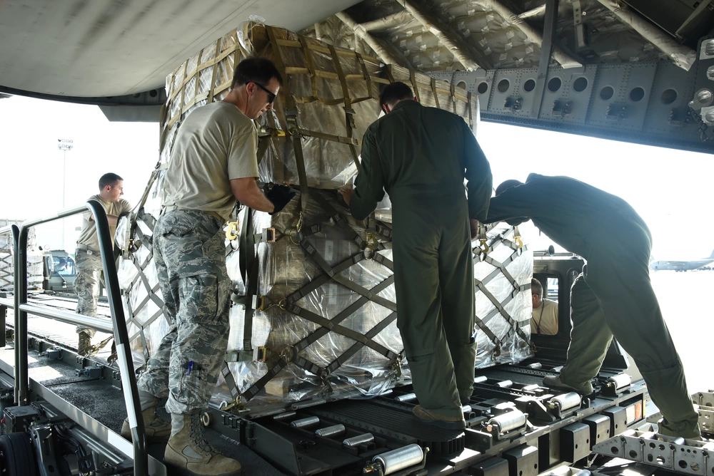 cargo c130.webp